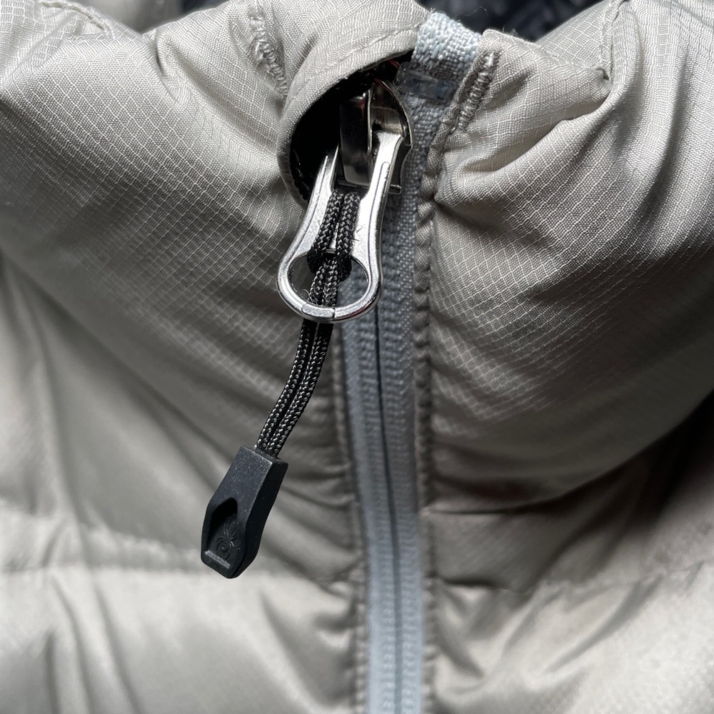 NWT- Women's Spyder Timeless Down Puffer Coat, M - Picture 7 of 11
